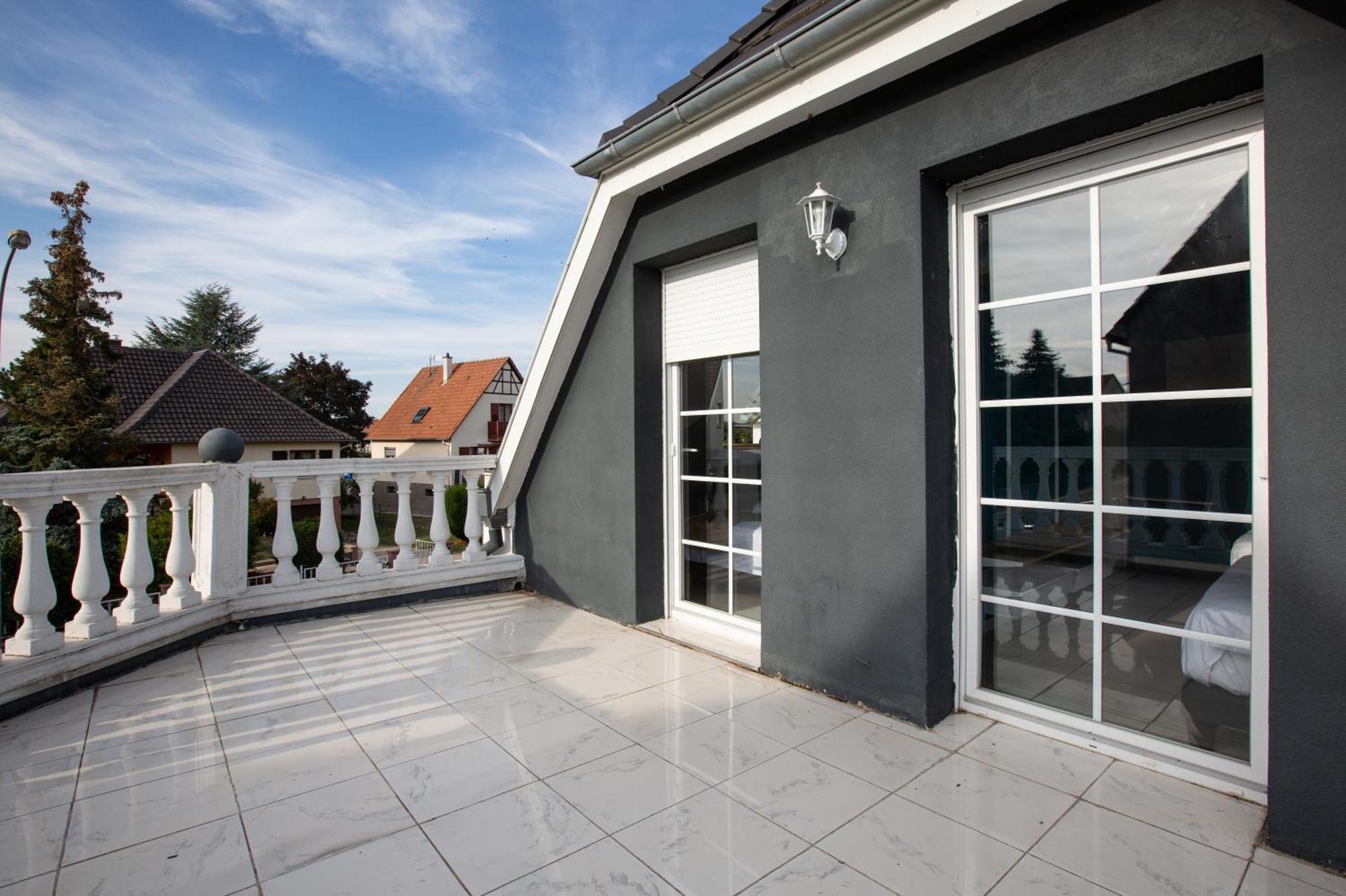 Gites Spa Strasbourg - Villa Ours - Spa Prive, Sauna, Borne D'Arcade, Babyfoot Ittenheim Exterior photo