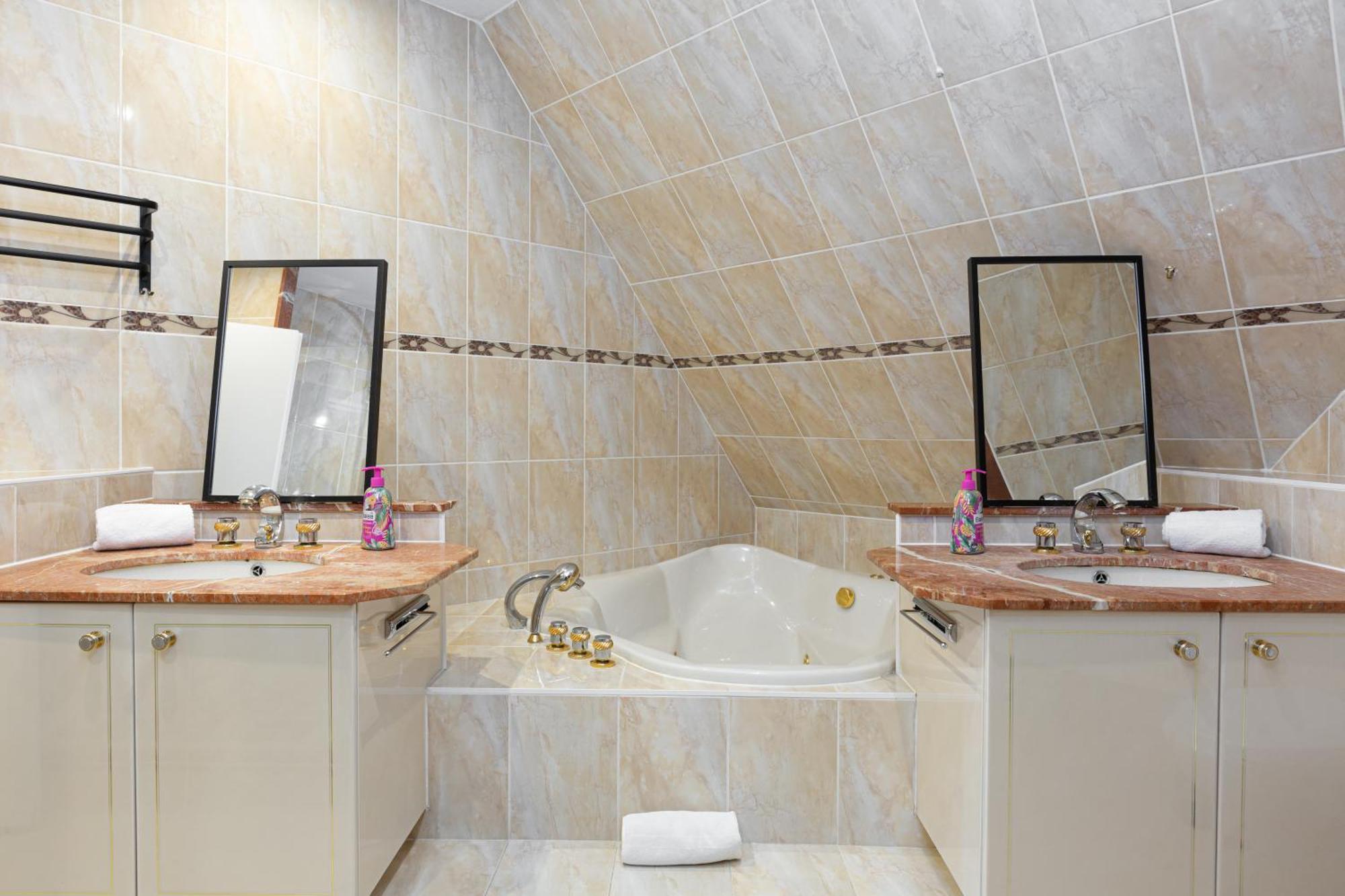 Gites Spa Strasbourg - Villa Ours - Spa Prive, Sauna, Borne D'Arcade, Babyfoot Ittenheim Exterior photo