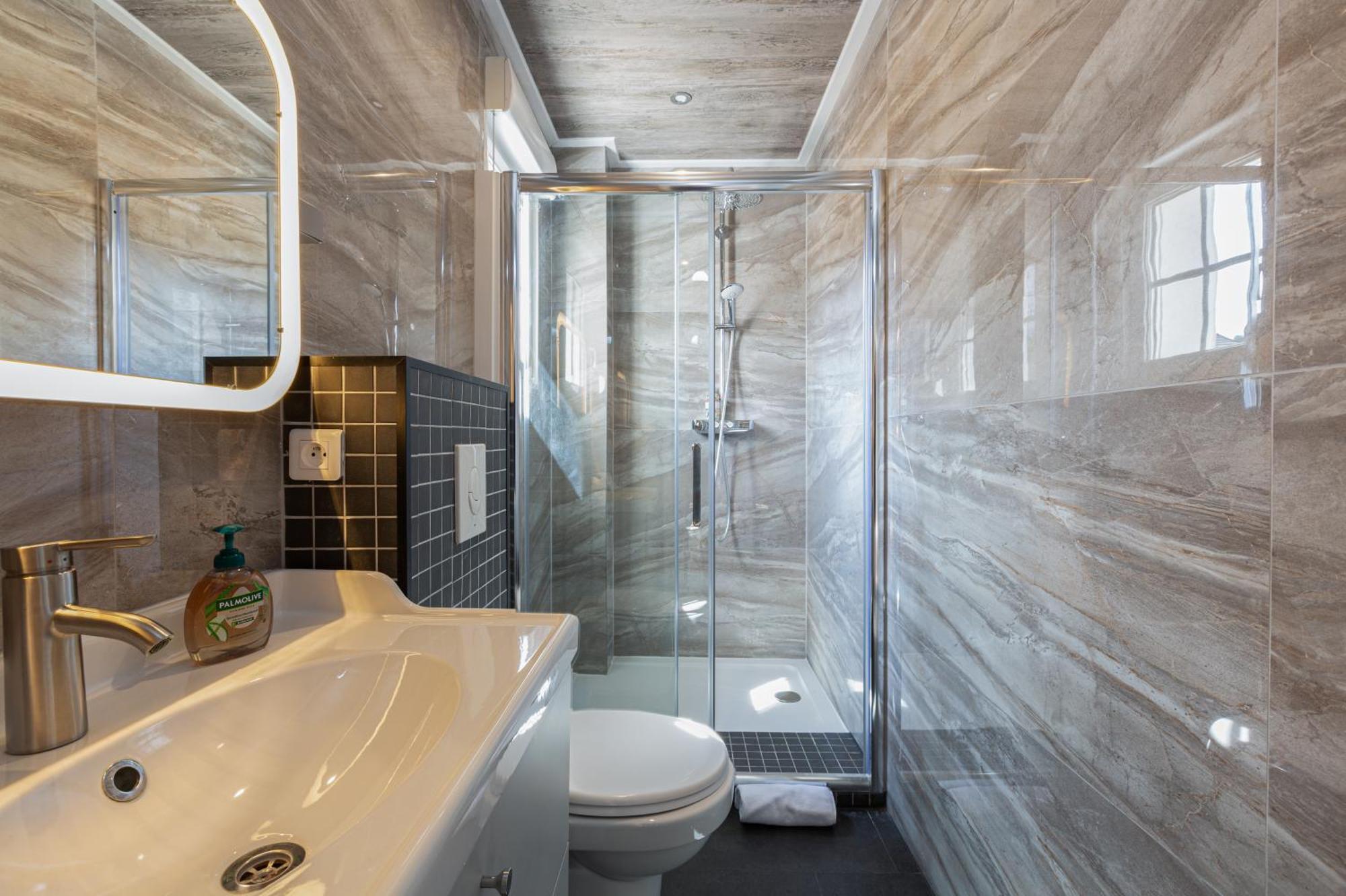 Gites Spa Strasbourg - Villa Ours - Spa Prive, Sauna, Borne D'Arcade, Babyfoot Ittenheim Exterior photo